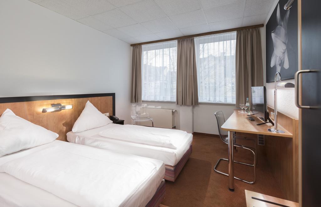 Days Inn Dortmund West Room photo